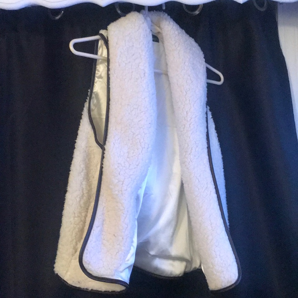 White vest